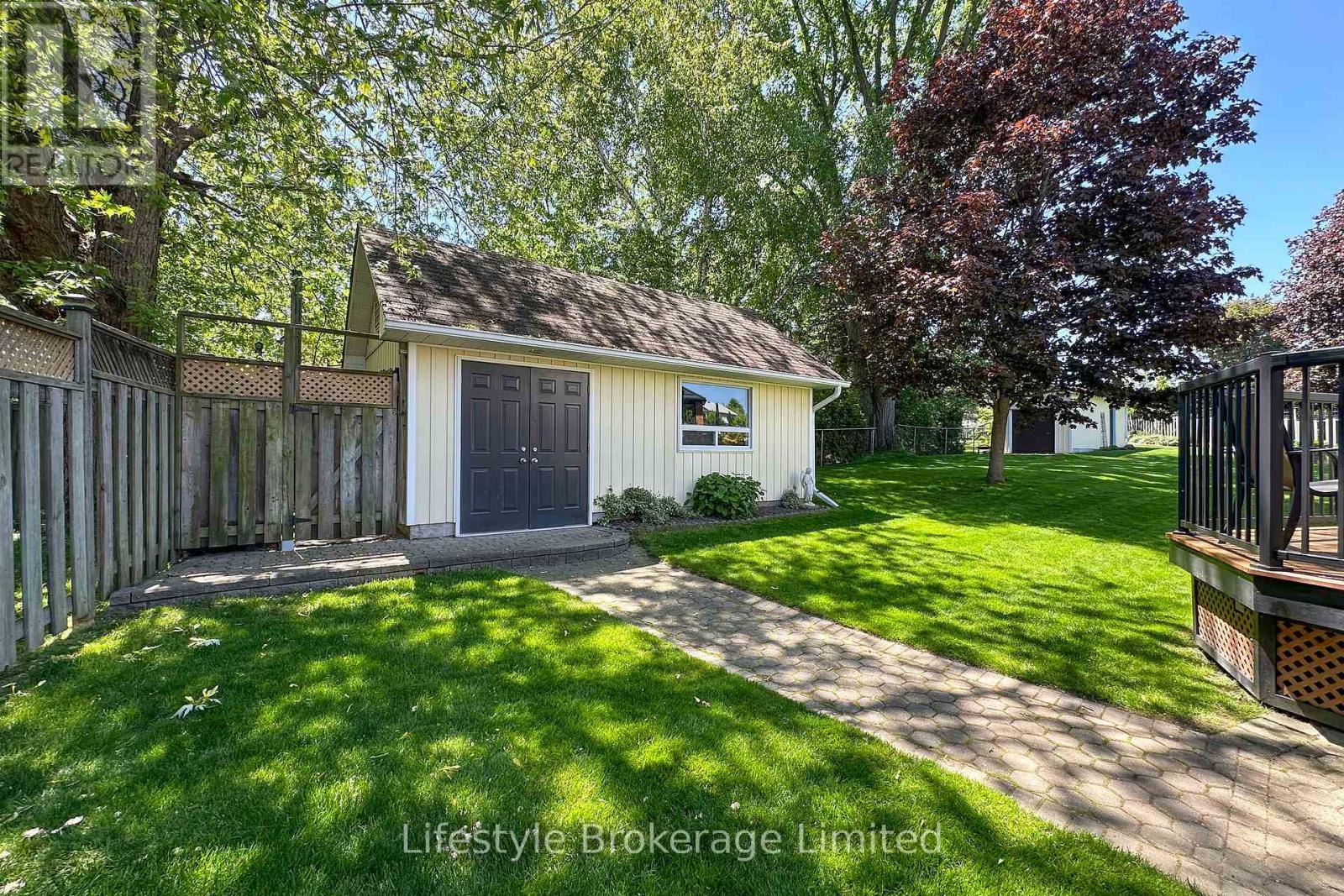 97 HART BOULEVARD - 37