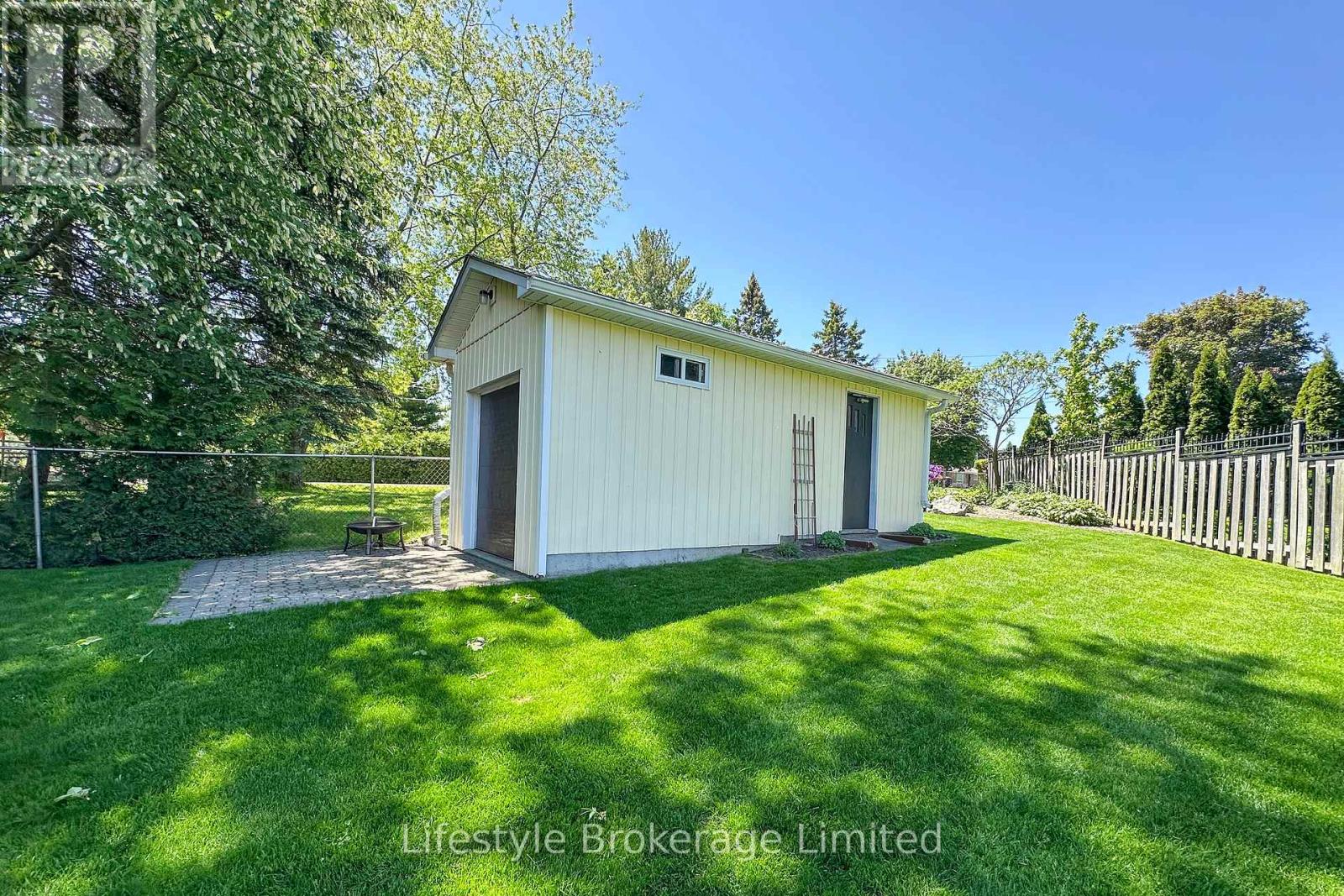 97 HART BOULEVARD - 45