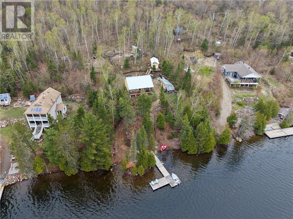 872 Dunlop Water Access - Image 16