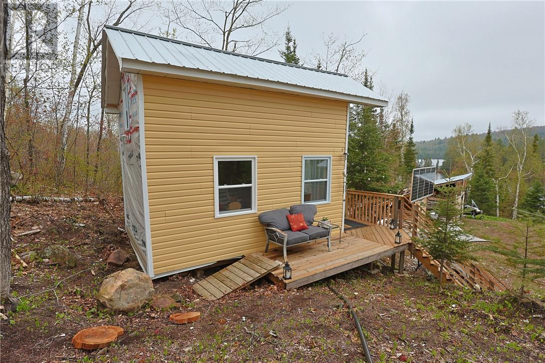 872 Dunlop Water Access - Image 44