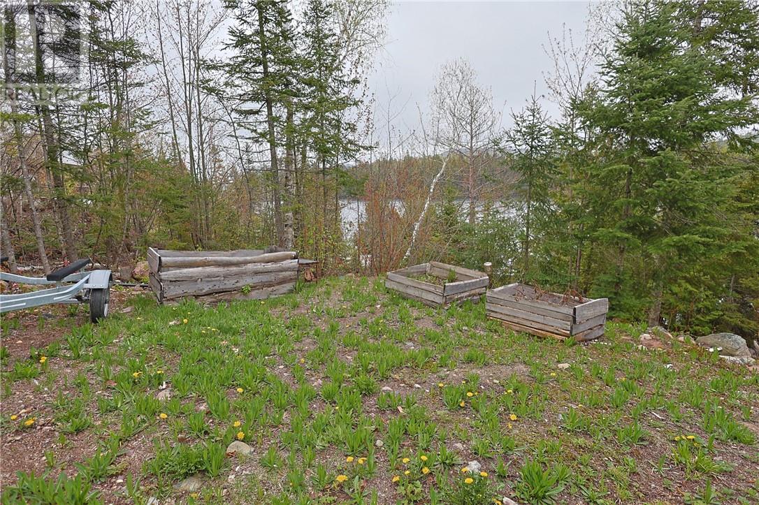 872 Dunlop Water Access - Image 82