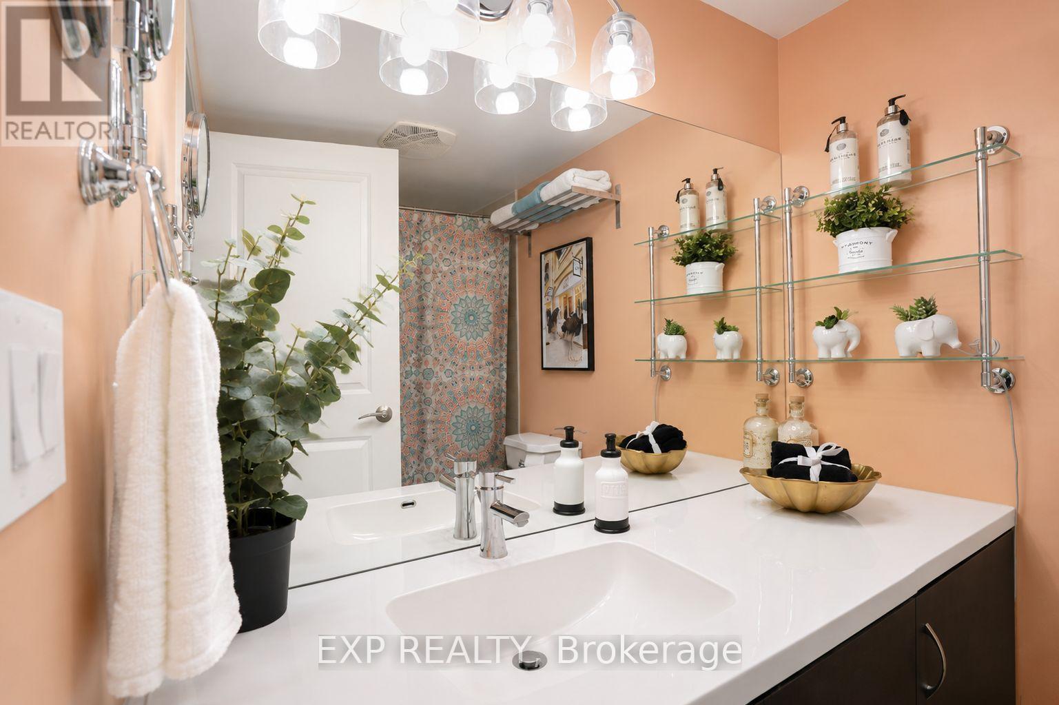 #404 500 ST CLAIR AVENUE W - 14