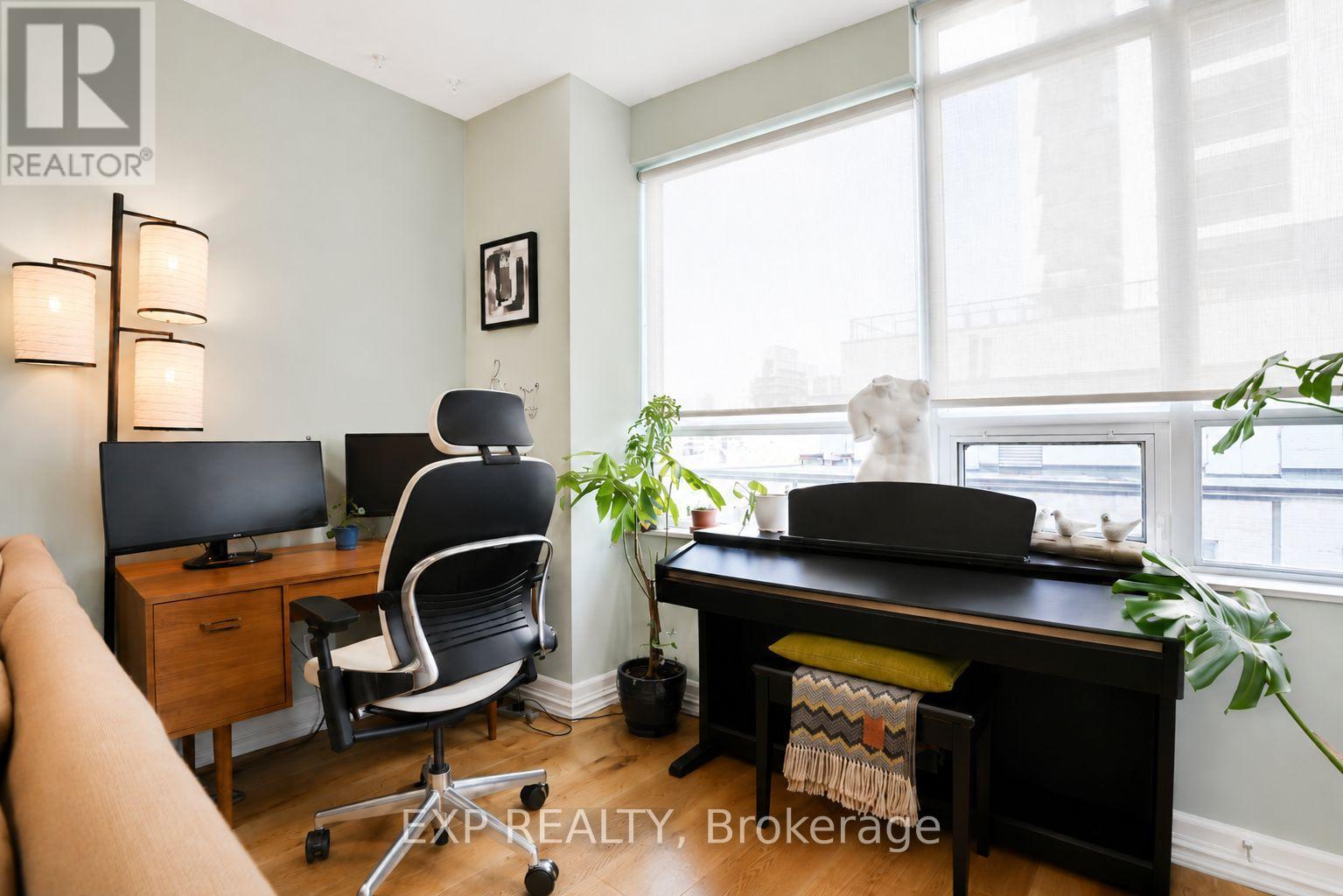 #404 500 ST CLAIR AVENUE W - 8