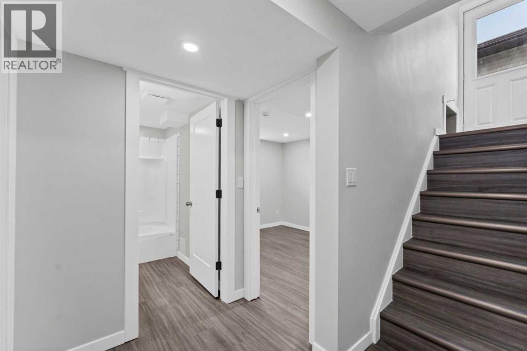 212 11 Street NE - 27