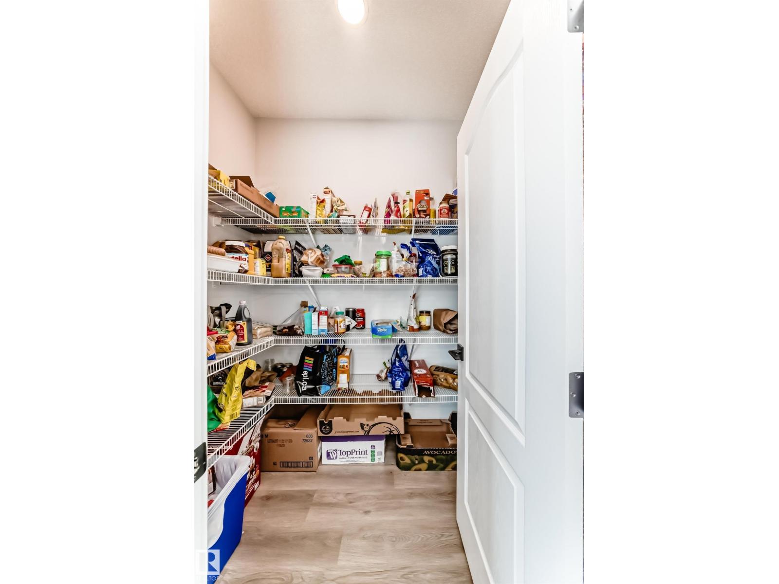 #82 11910 35 AV SW - 17