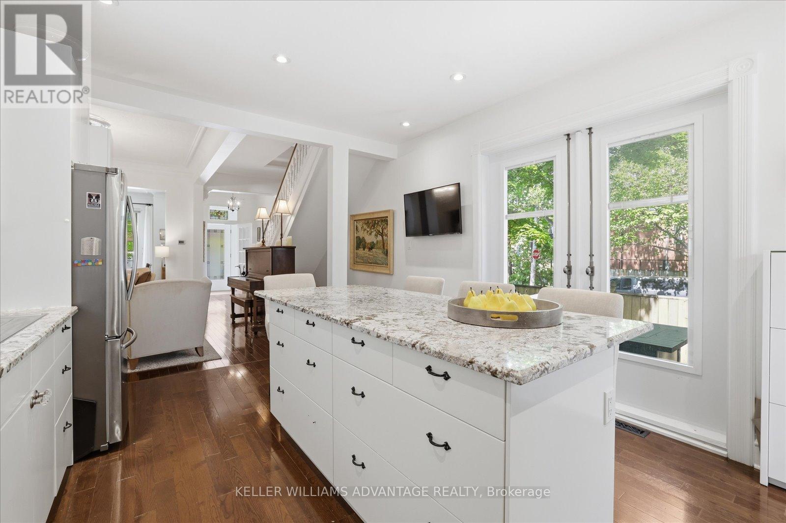 117A PAPE AVENUE - 10