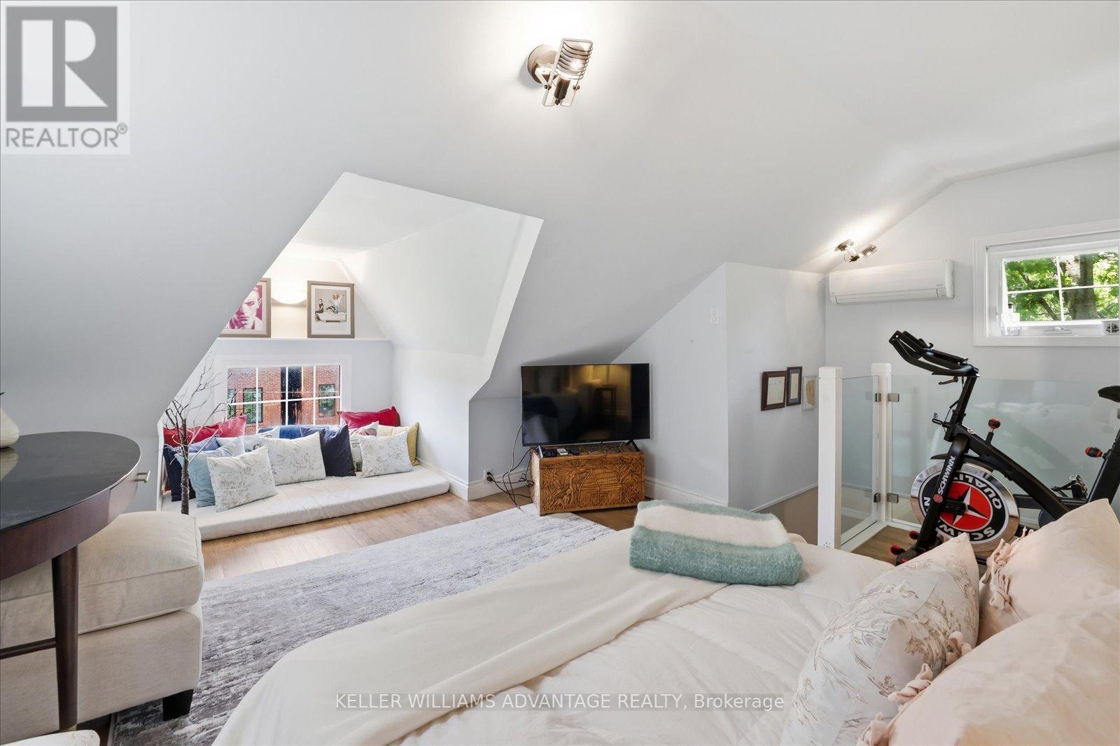 117A PAPE AVENUE - 23