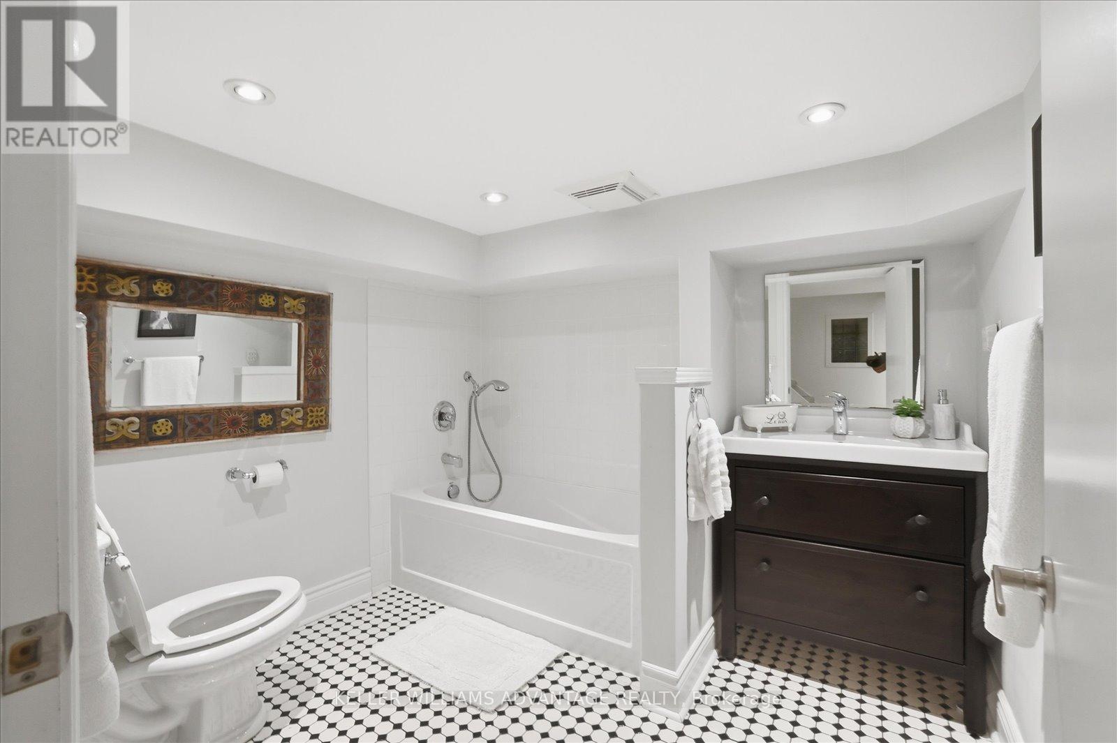 117A PAPE AVENUE - 30