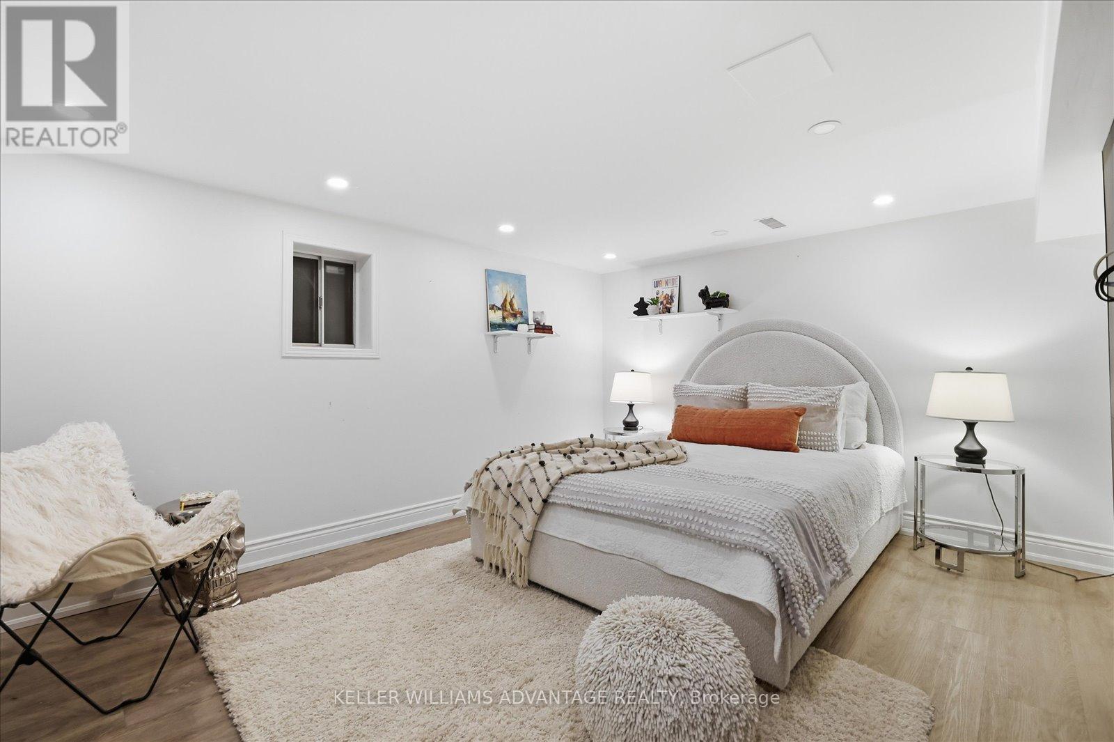 117A PAPE AVENUE - 33