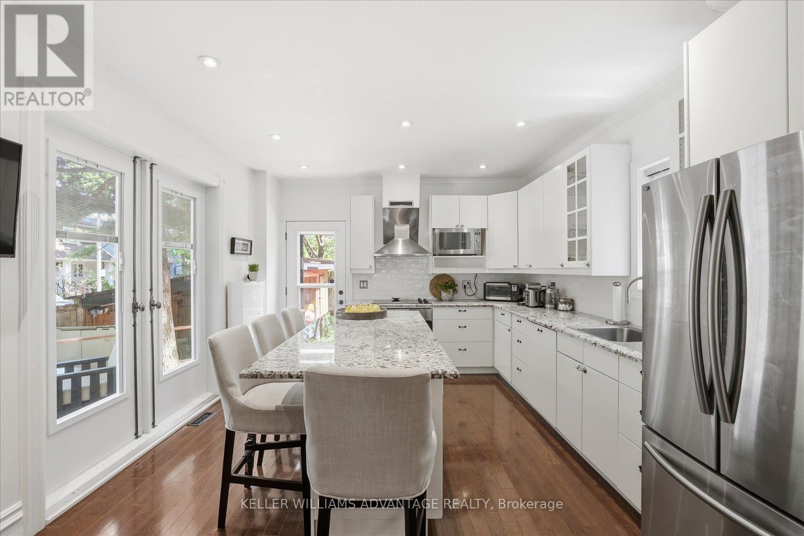 117A PAPE AVENUE - 8