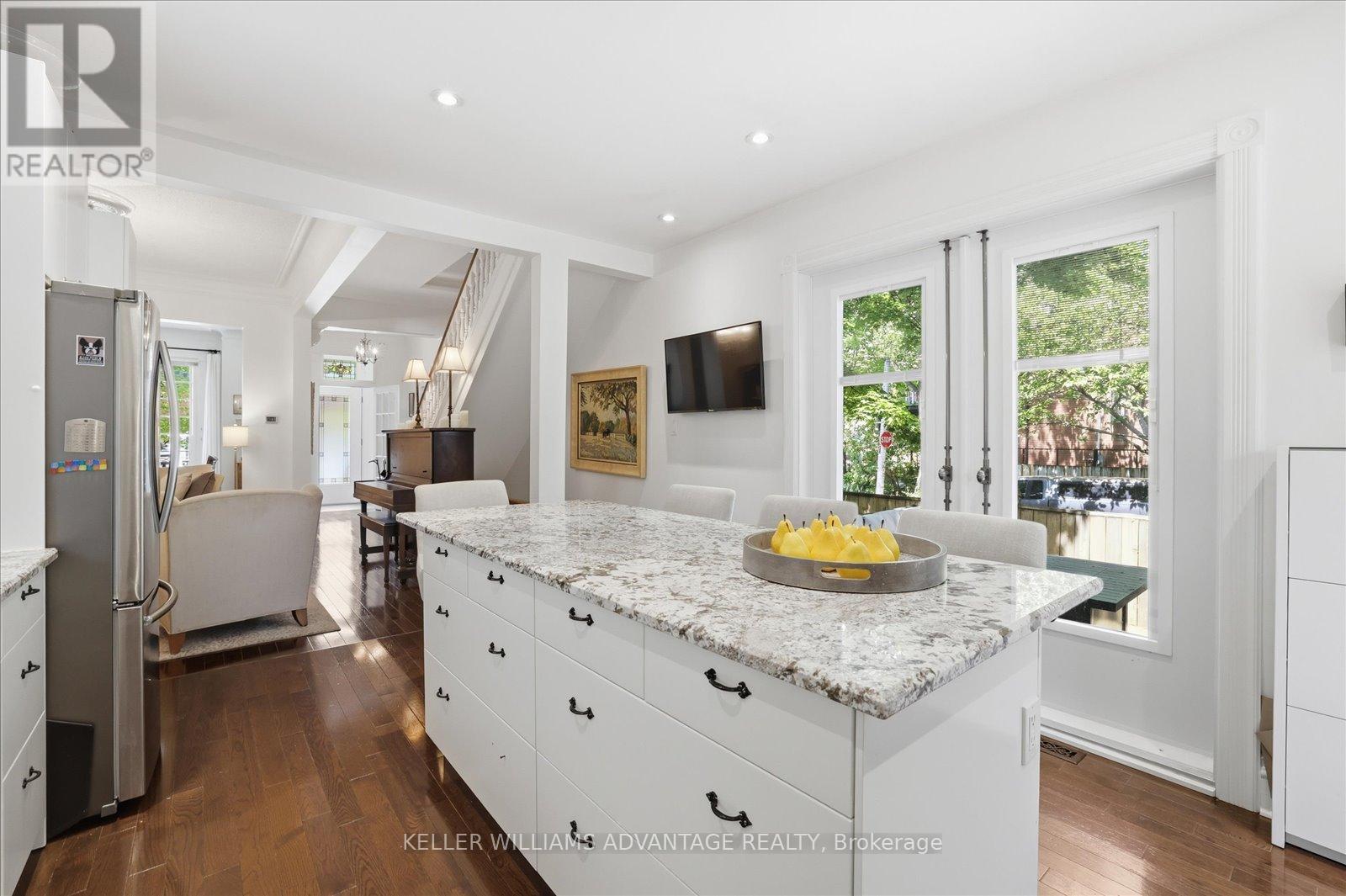 117A PAPE AVENUE - 9