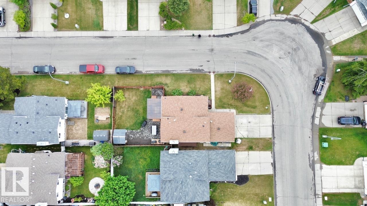19036 72A AV NW - 53