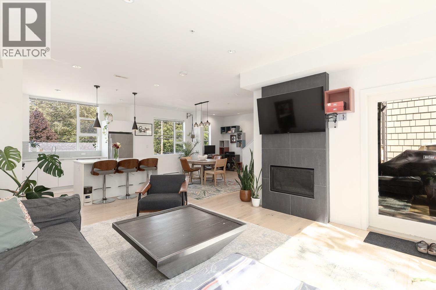 3 38447 BUCKLEY AVENUE, Squamish