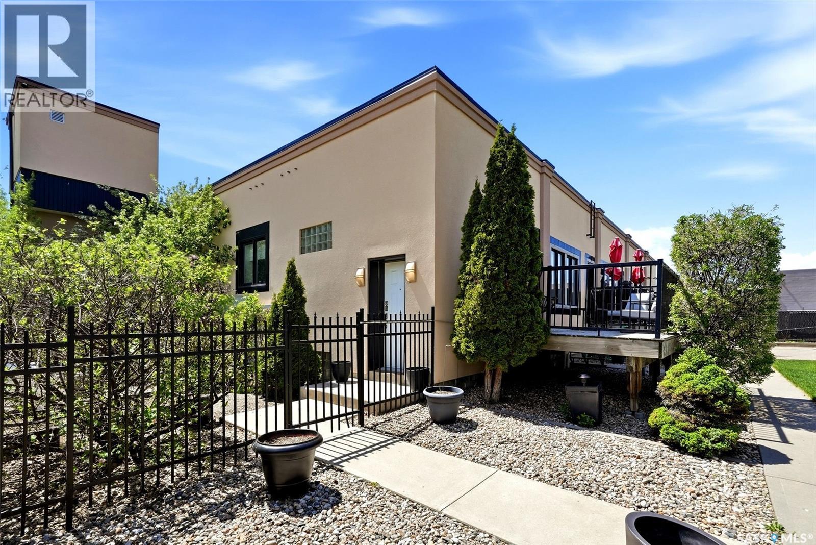 1 1324 Halifax STREET - photo 3