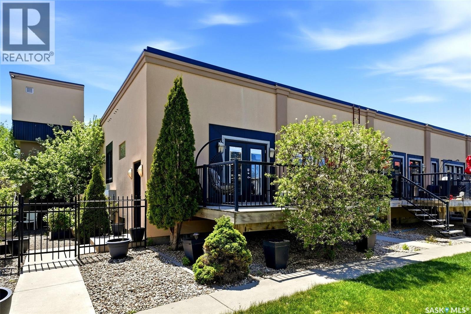 1 1324 Halifax STREET - photo 2