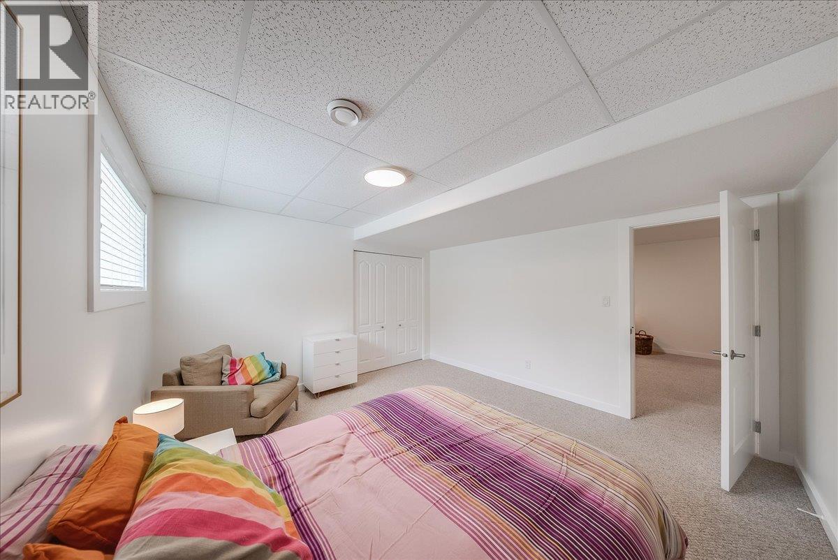 1214 Heather Place, Trail