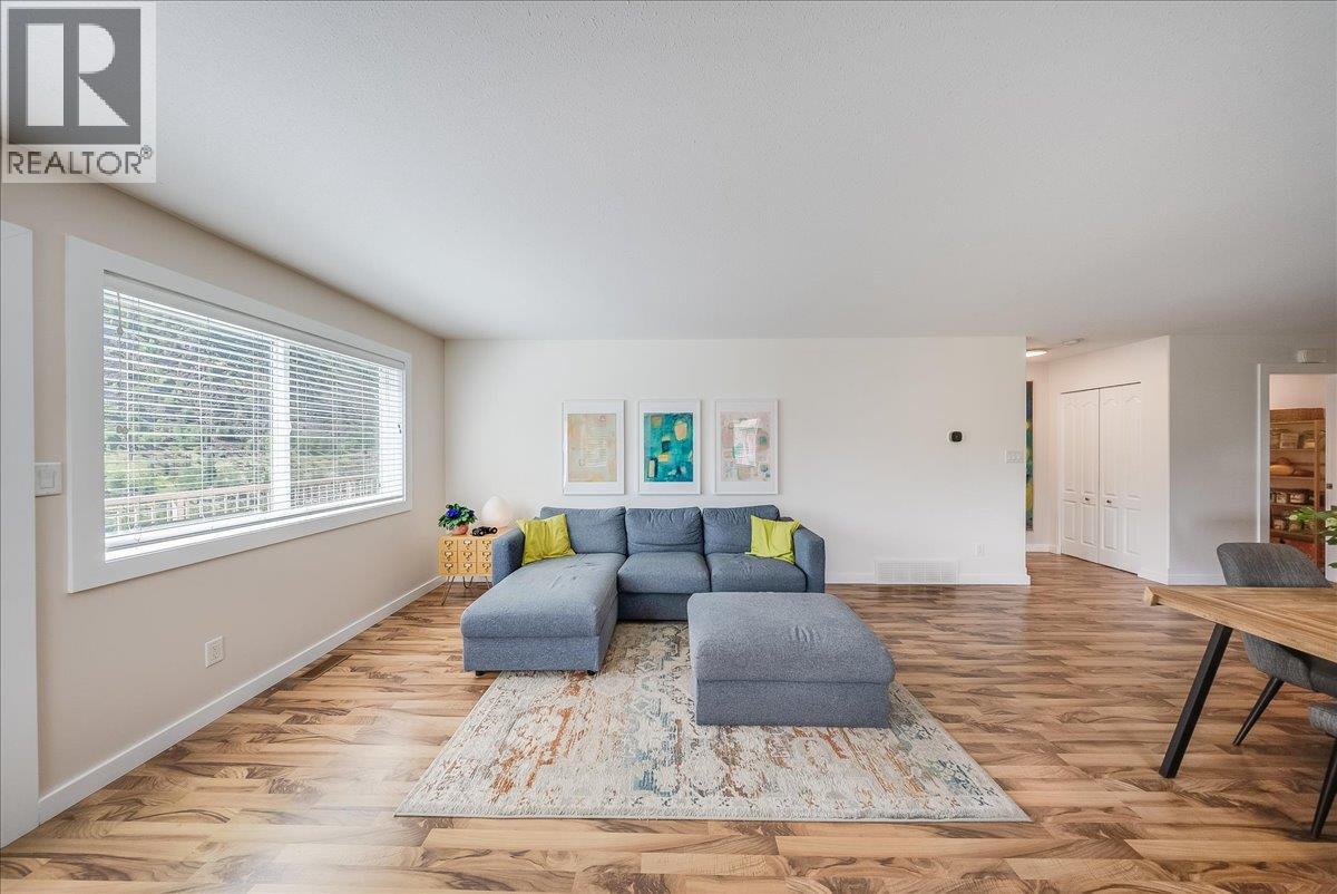 1214 Heather Place - 15