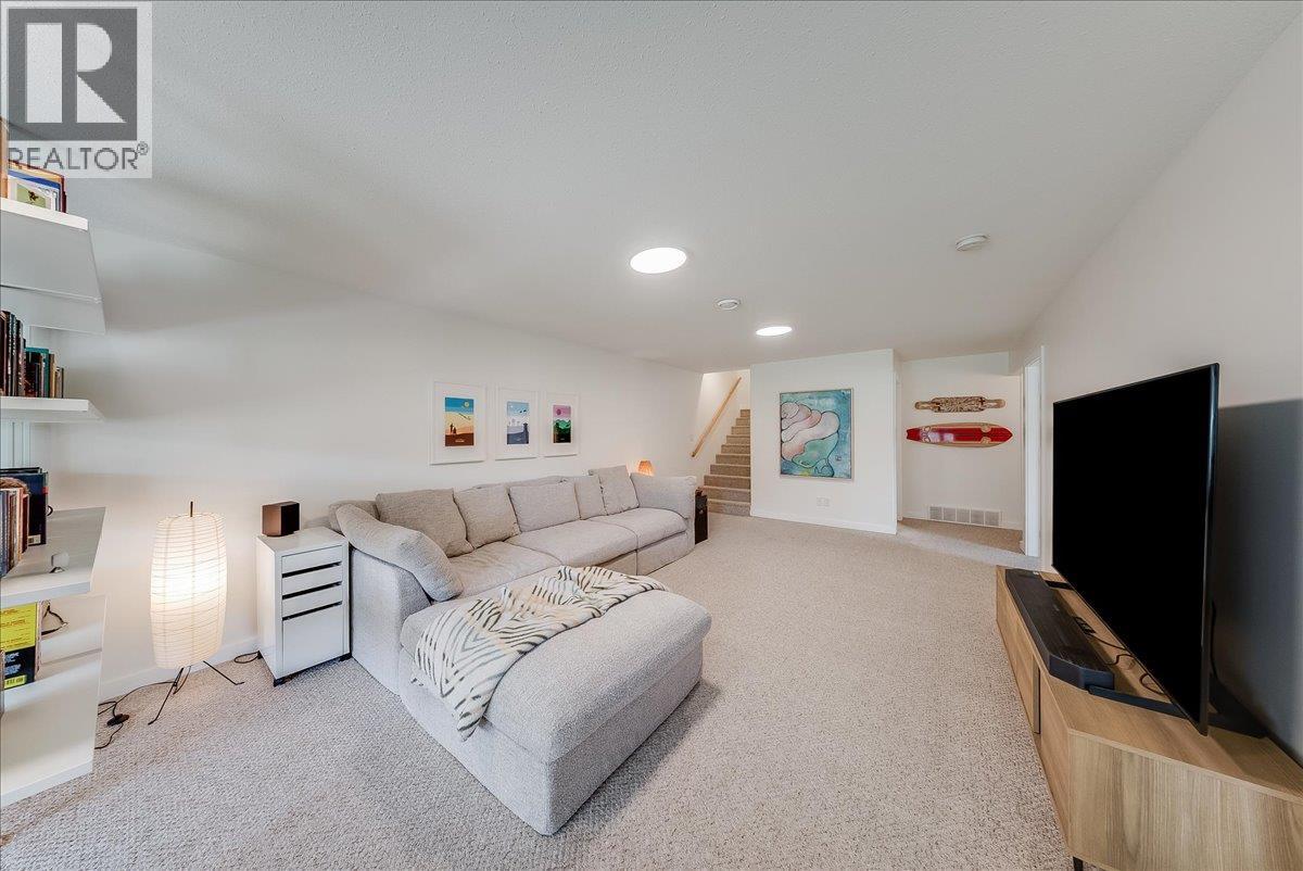1214 Heather Place - 35