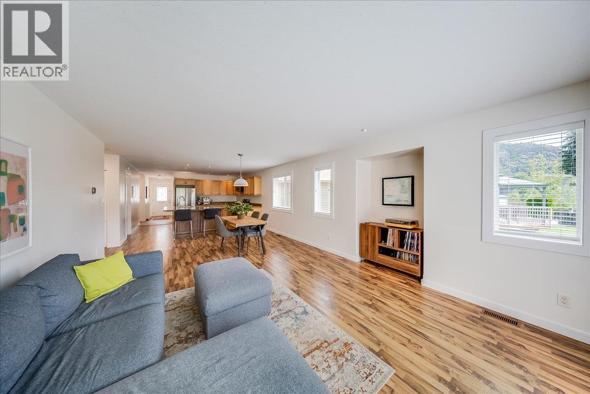 1214 Heather Place - 17