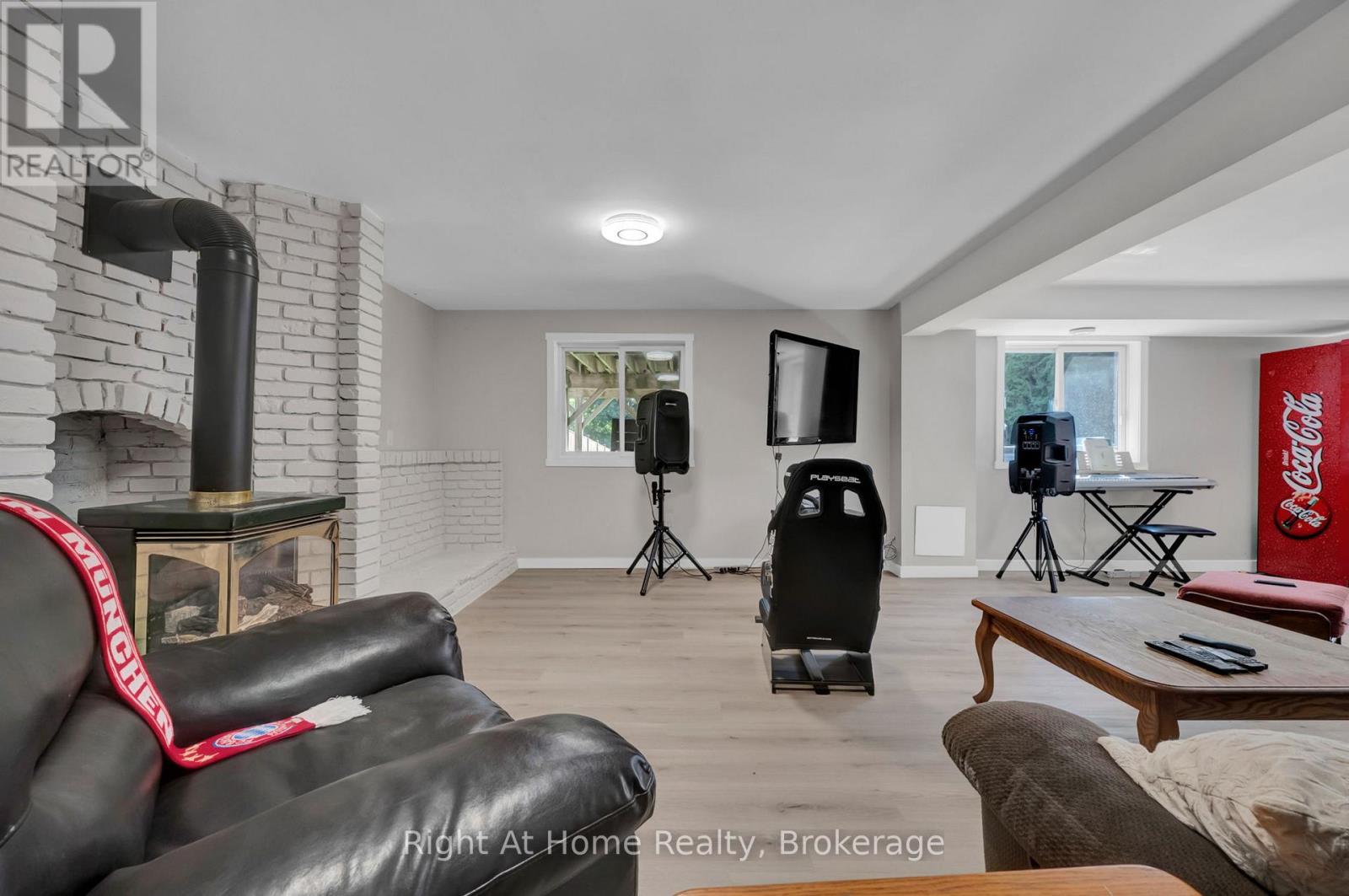 5751 MAIN STREET - 23