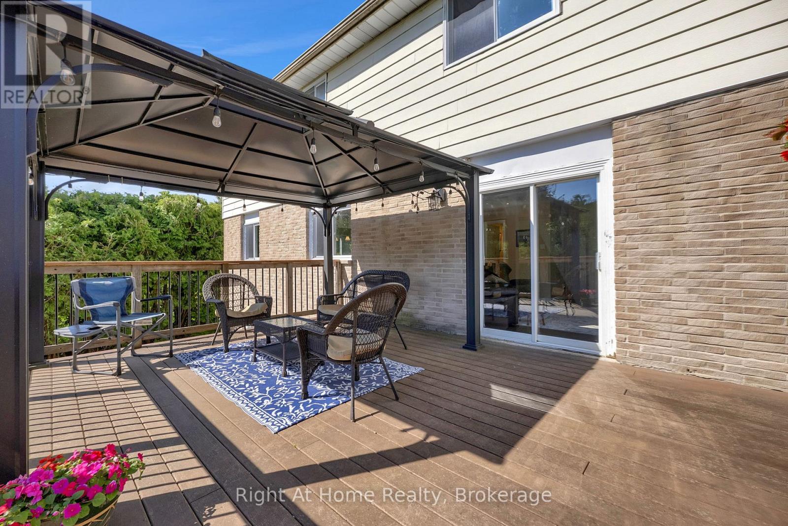 5751 MAIN STREET - 27