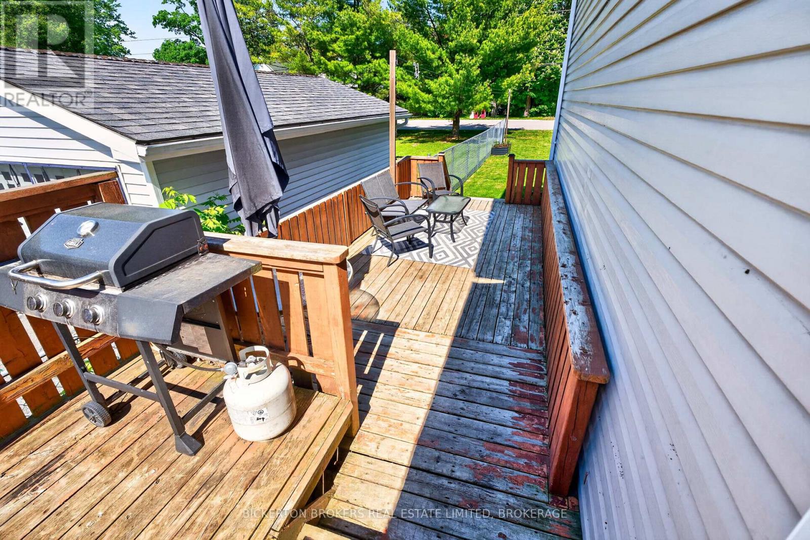 41 MAPLE STREET S - 13