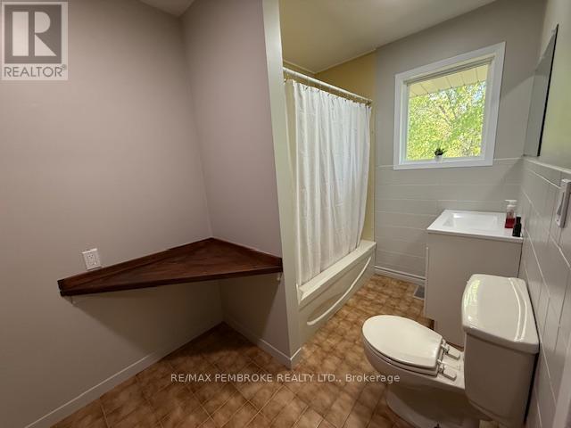 410 GREEN LAKE ROAD - 15