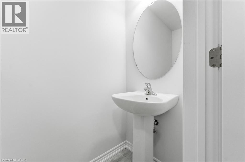 9 ADMIRAL Road - 18