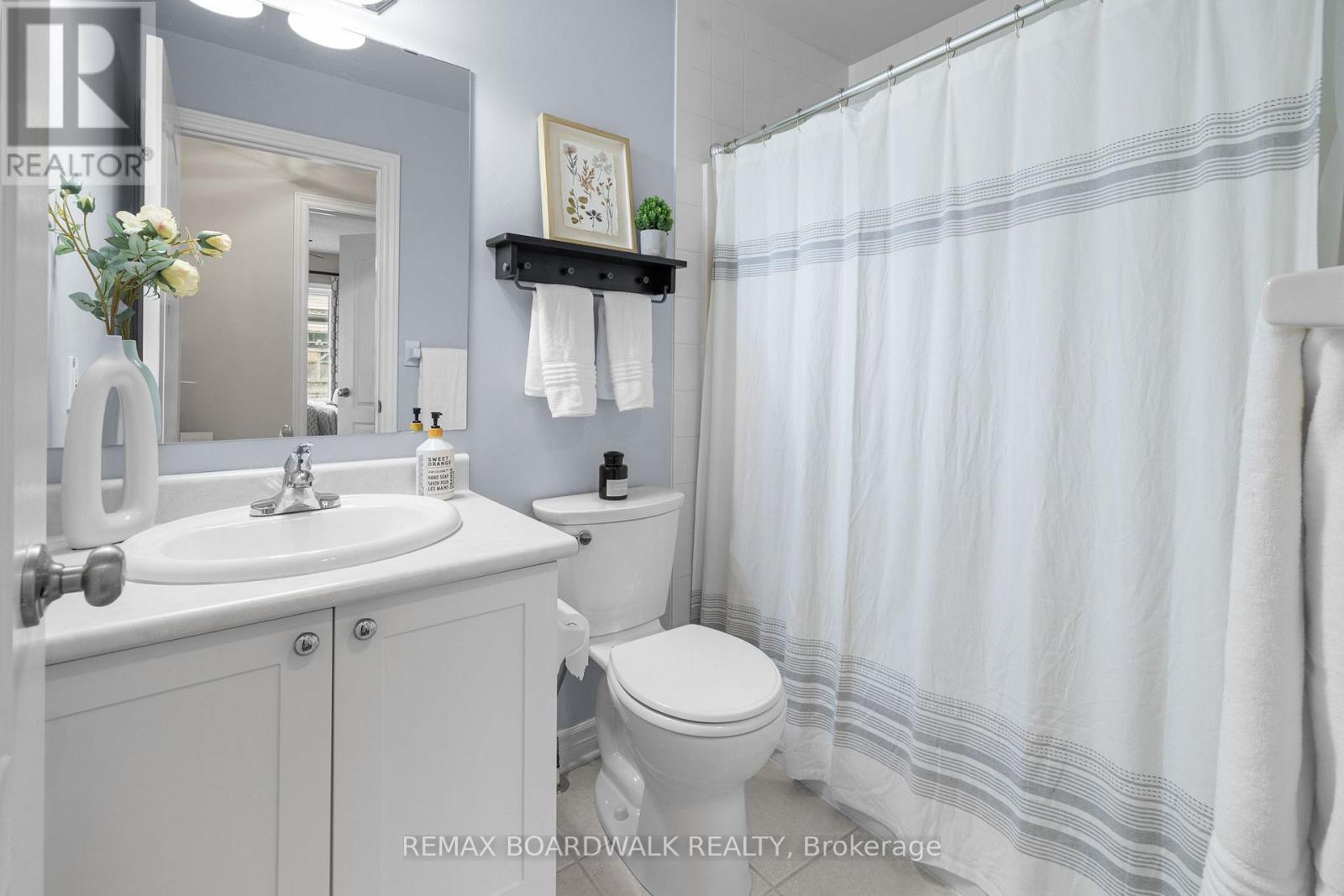 36 SINCLAIR AVENUE - 21