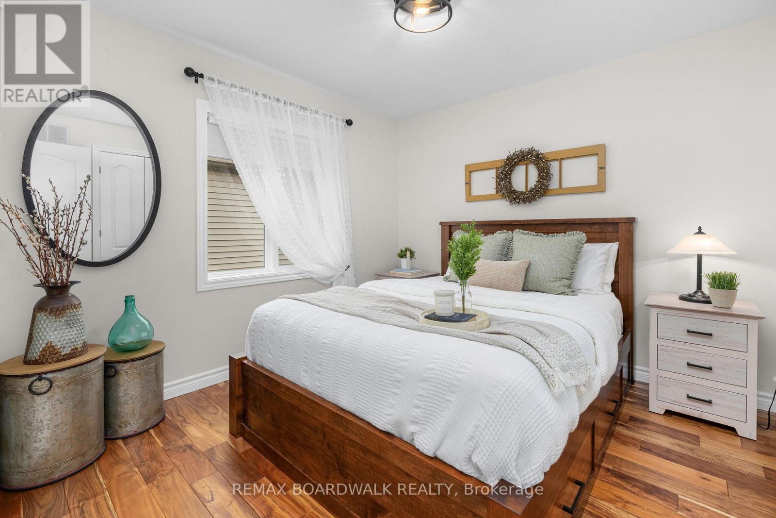 36 SINCLAIR AVENUE - 28