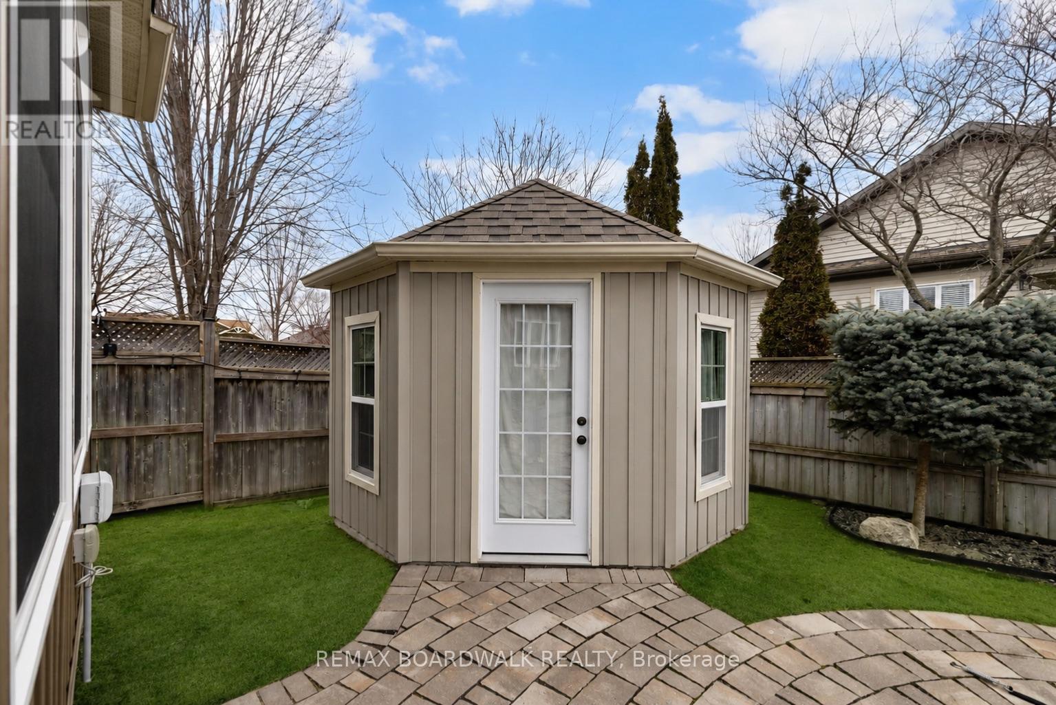 36 SINCLAIR AVENUE - 39