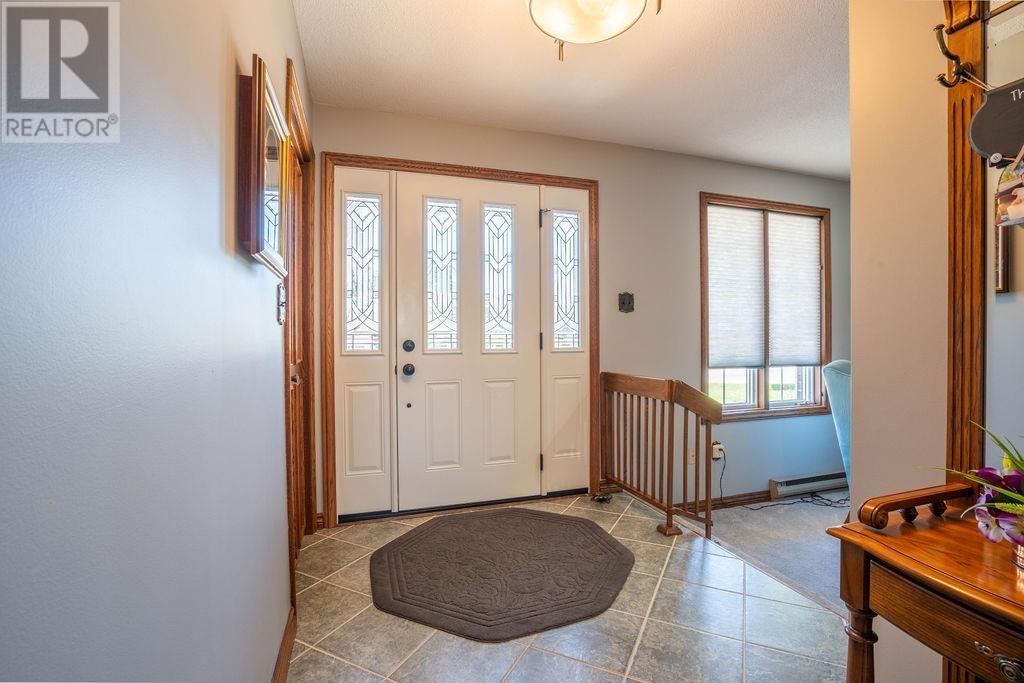 135 Louise AVE - 17