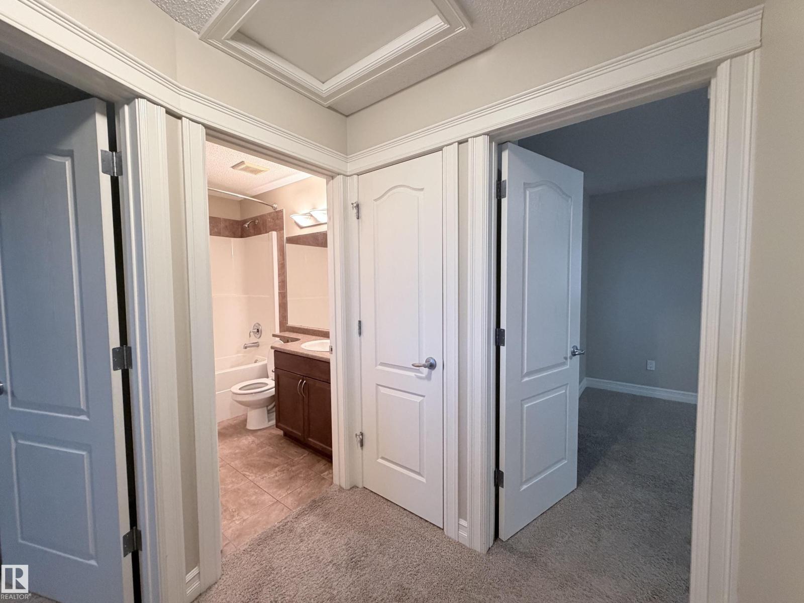 3027 26 AV NW NW - 10