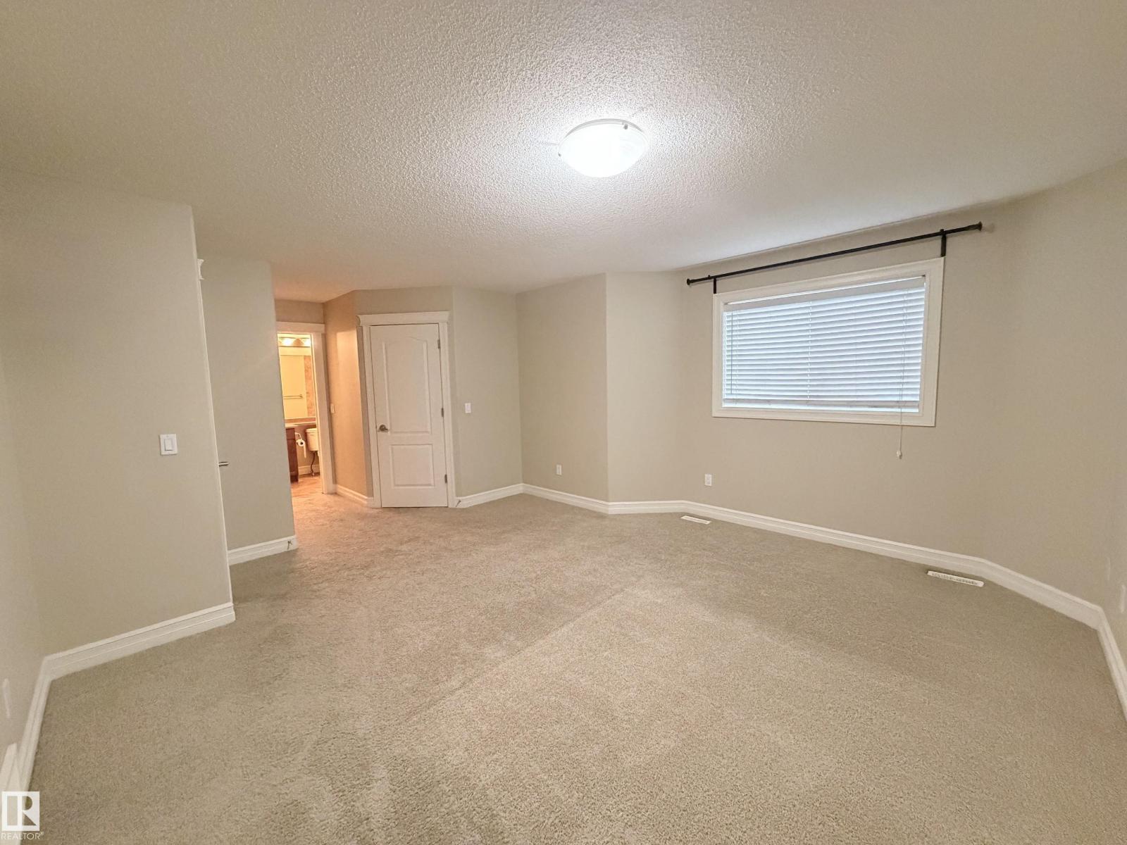 3027 26 AV NW NW - 13