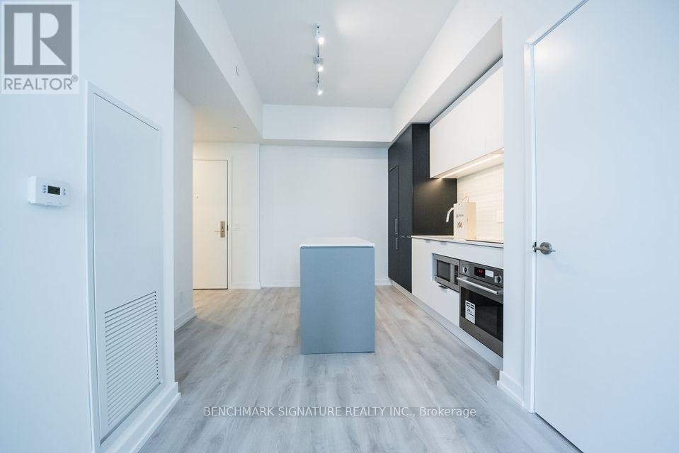 Listing photo of 1109 - 33 HELENDALE AVENUE