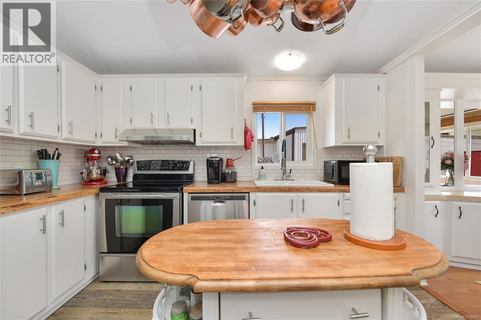 #51 1555 Middle Rd - 12