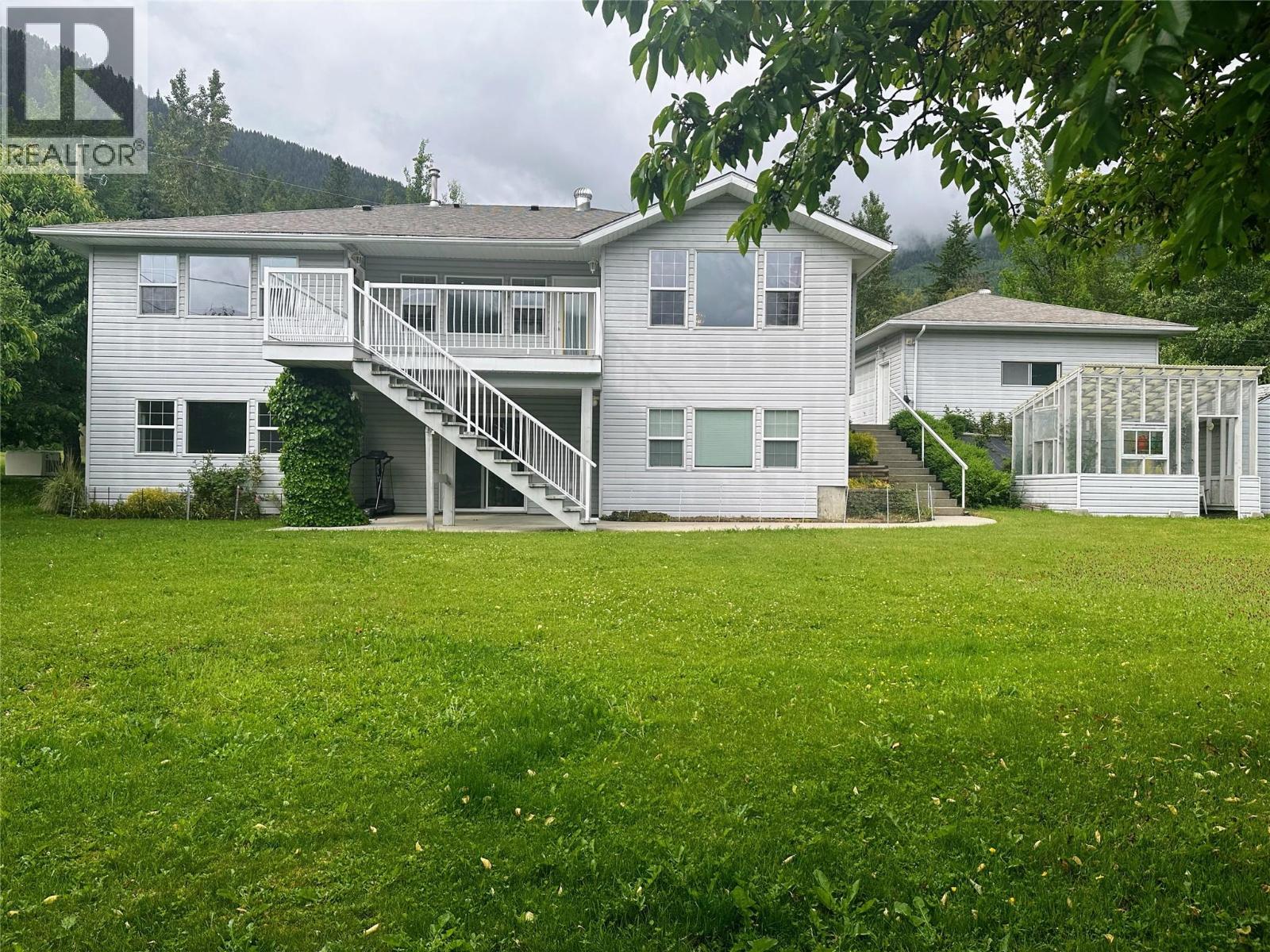 5924 Stafford Road - 12