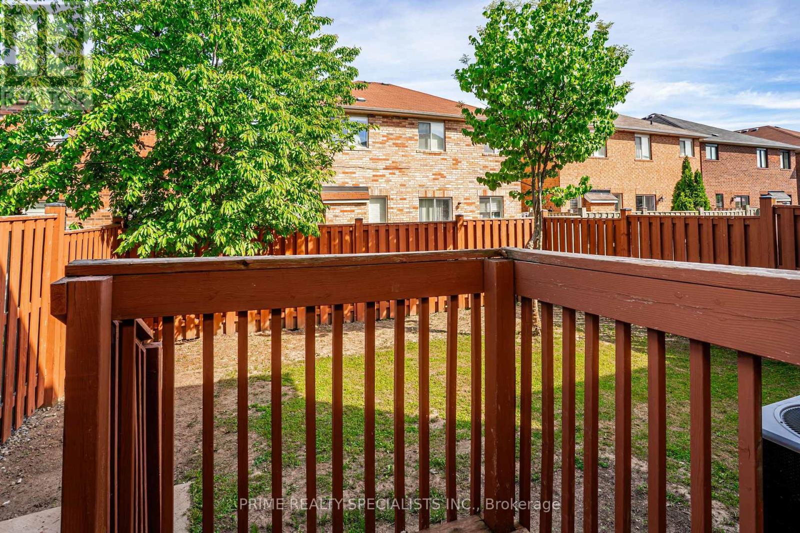 11 COMMODORE DRIVE - 41