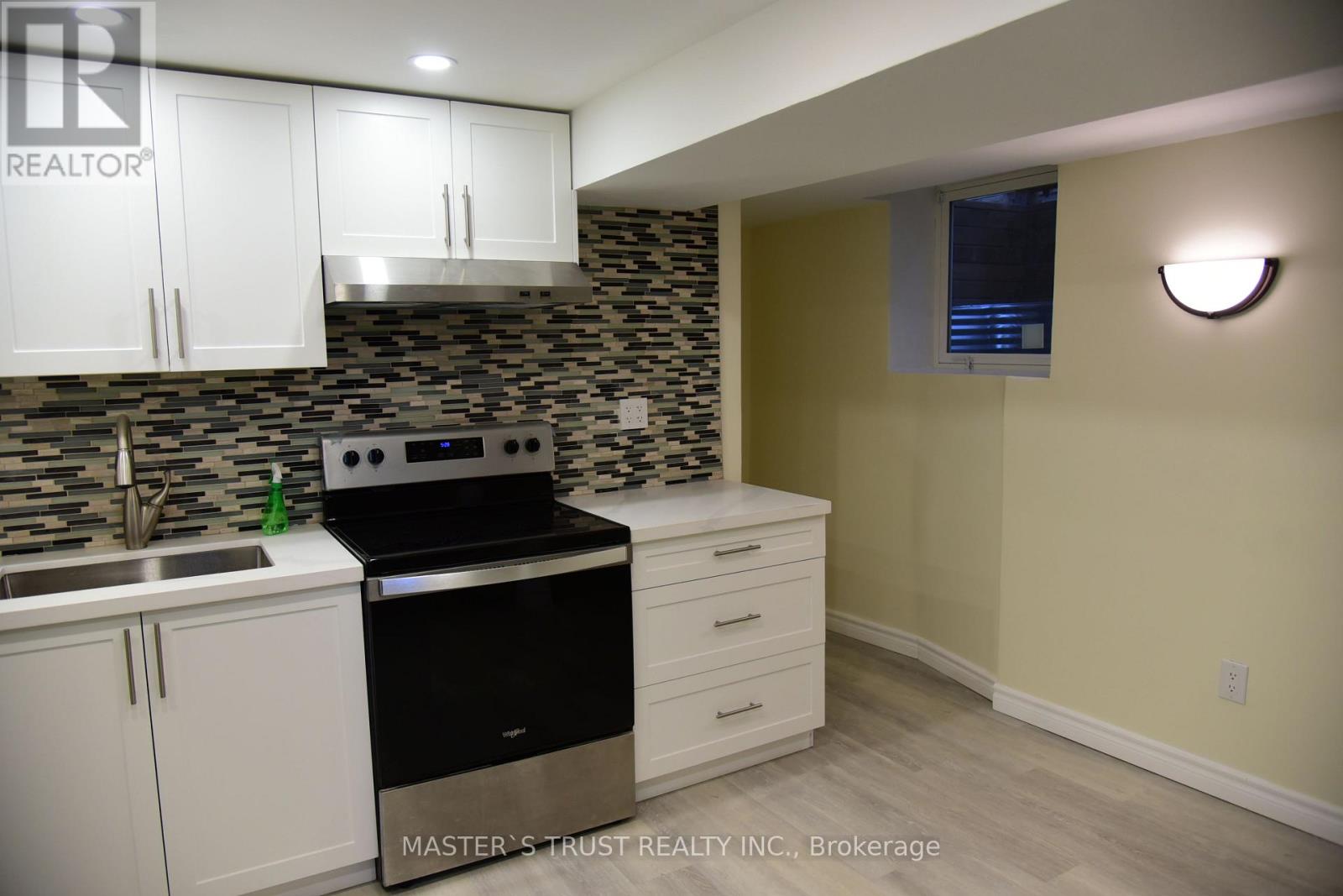 19 EMMETT AVENUE - 21