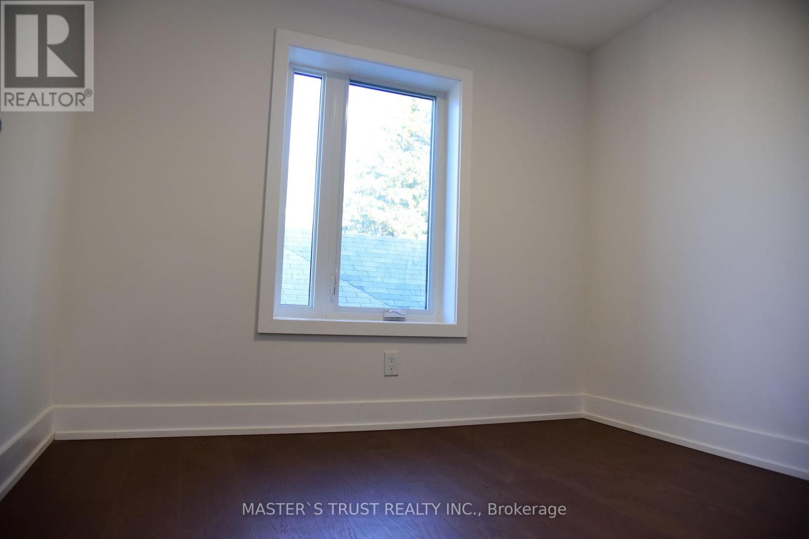 19 EMMETT AVENUE - 7