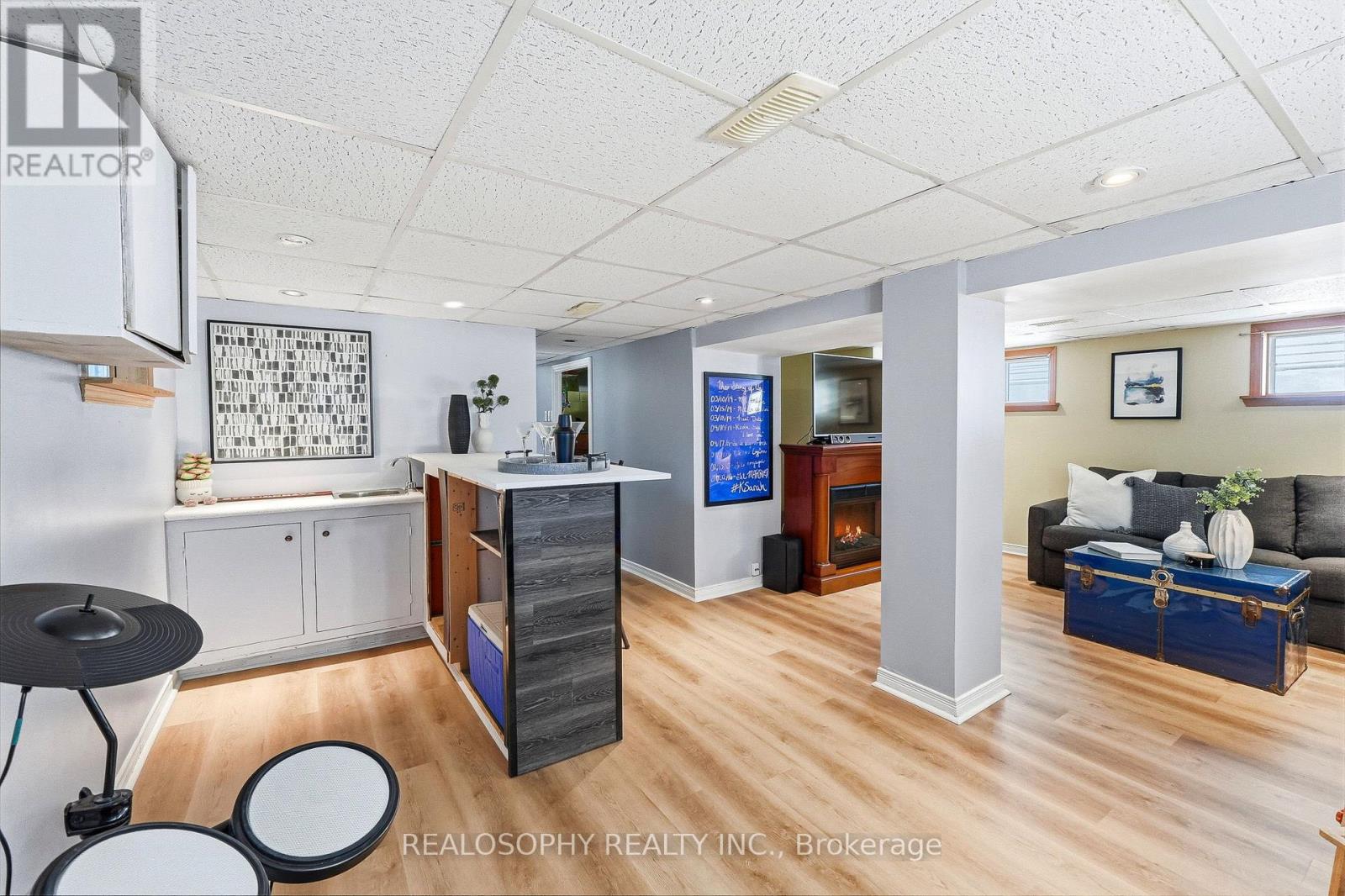 10 MEDFORD AVENUE - 29