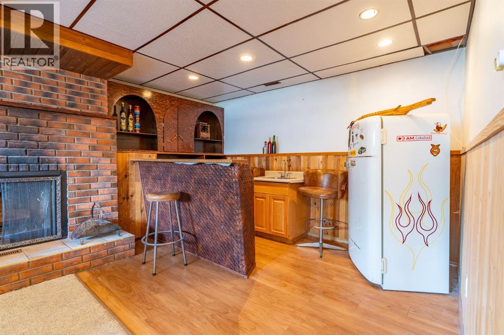 932 22 Street NE - 21