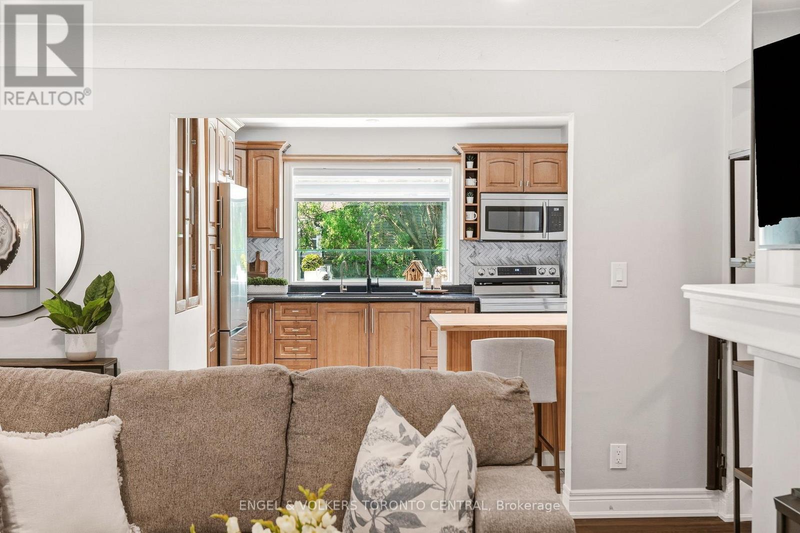 101 IRENE AVENUE - 14