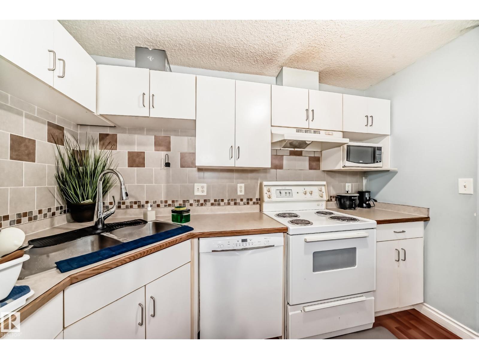 #108 10535 122 ST NW - 6