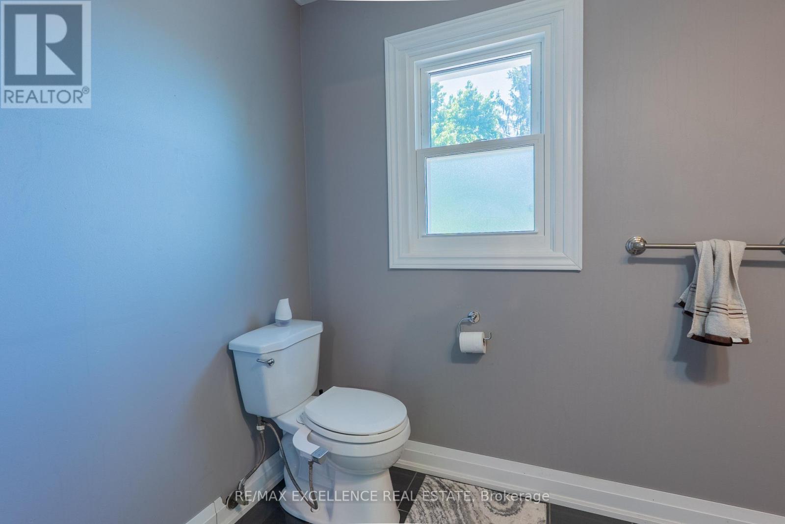 27 WADSWORTH DRIVE - 26