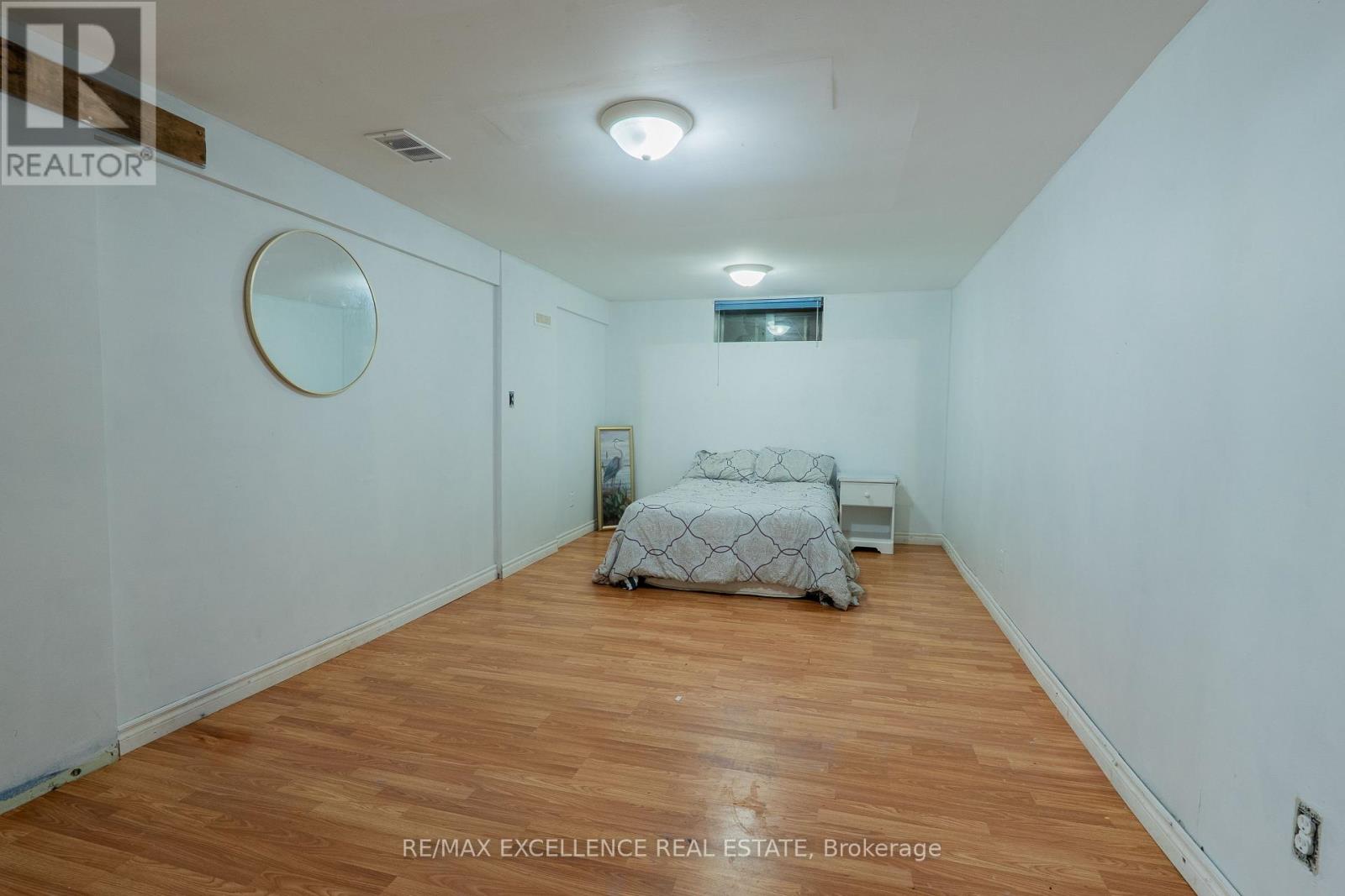 27 WADSWORTH DRIVE - 33