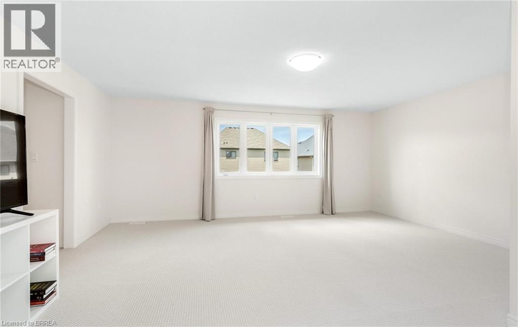 10 MCGOVERN Lane - 24