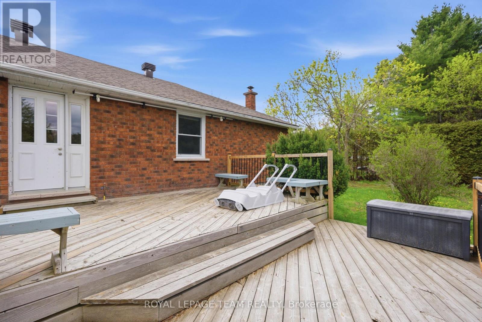 3246 ELIZABETH STREET - 38