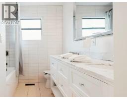 225 67a Street, Delta, BC V4L1L2 Photo 8