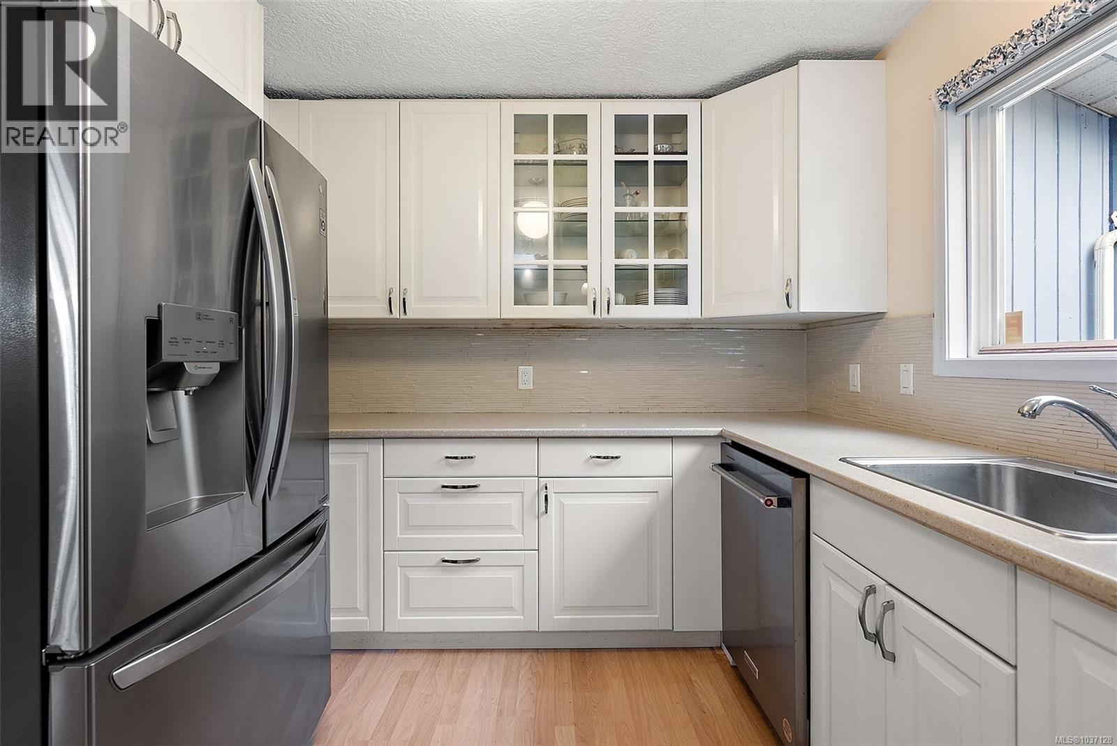 2428 Marlene Dr, Colwood